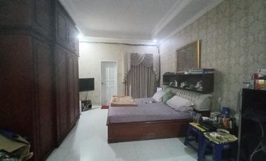 Turun Harga Rumah Besar Fasilitas Lengkap di Condet Batu Ampar Jakarta Timur Dijual Cepat