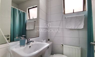 Casa en venta de 4 dorm. en Colina