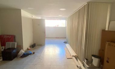 Excelente local comercial en Muñiz