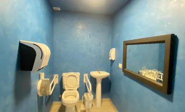 Excelente local comercial en Muñiz