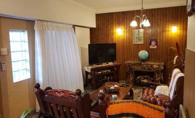 Casa PH en venta en Lanus Oeste