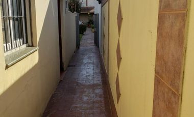 Casa PH en venta en Lanus Oeste