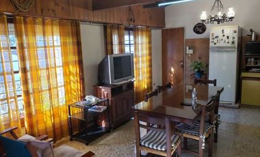 Casa PH en venta en Lanus Oeste