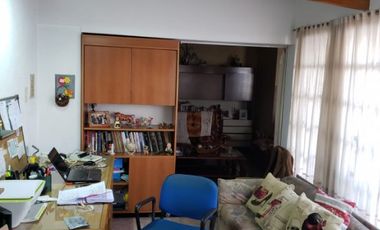 Casa PH en venta en Lanus Oeste