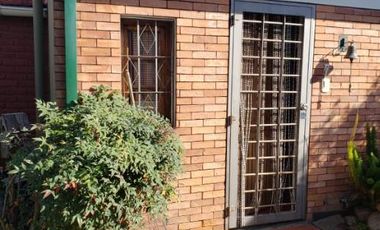 Casa PH en venta en Lanus Oeste