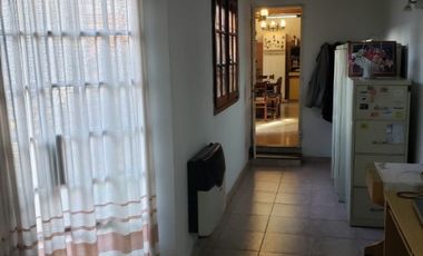 Casa PH en venta en Lanus Oeste