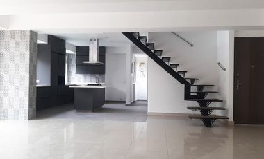 PR15300 Apartamento en arriendo sector La Cuenca