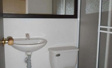 CASA CON LOCAL EN ARRIENDO URBANIZACIÓN ABIERTA SANTA CATALINA VILLAVICENCIO