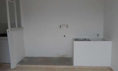 CASA CON LOCAL EN ARRIENDO URBANIZACIÓN ABIERTA SANTA CATALINA VILLAVICENCIO