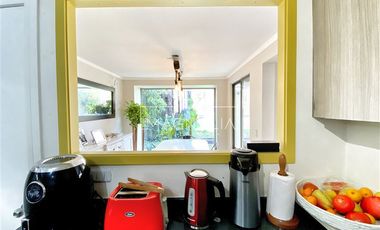 Casa en venta de 6 dorm. en Colina