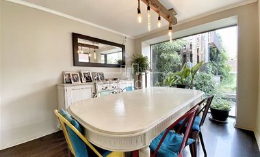 Casa en venta de 6 dorm. en Colina