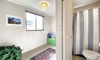 Casa en venta de 6 dorm. en Colina