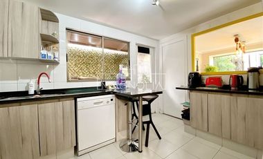 Casa en venta de 6 dorm. en Colina