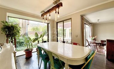 Casa en venta de 6 dorm. en Colina