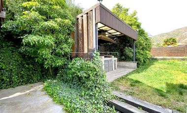 Casa en venta de 6 dorm. en Colina