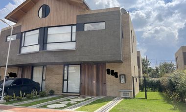 casa en venta en cajicá. Cod V8234630