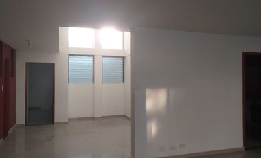 oficina en arriendo en centro. Cod A7344107