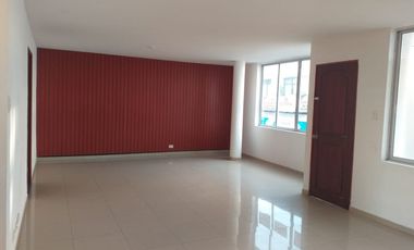 oficina en arriendo en centro. Cod A7344107