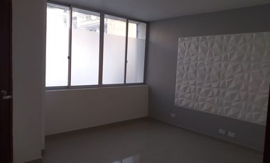 oficina en arriendo en centro. Cod A7344107