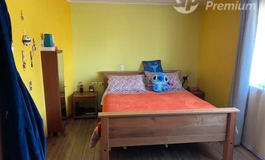 Casa de 140m2 en venta de 4 dorm. en Las Cabritas Calera