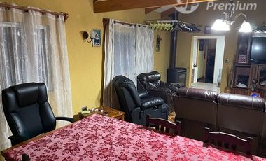 Casa de 140m2 en venta de 4 dorm. en Las Cabritas Calera