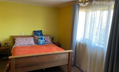 Casa de 140m2 en venta de 4 dorm. en Las Cabritas Calera