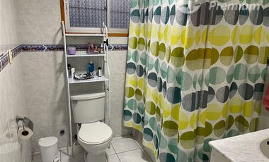 Casa de 140m2 en venta de 4 dorm. en Las Cabritas Calera