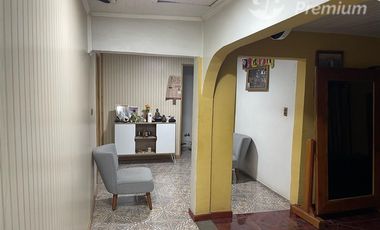 Casa de 140m2 en venta de 4 dorm. en Las Cabritas Calera