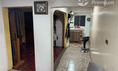Casa de 140m2 en venta de 4 dorm. en Las Cabritas Calera