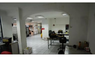 Casa Comercial Metro alcantara