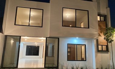 Lomas de la Selva, cerca Plaza Cuernavaca, estrénela minimalista, acabados lujo, seguridad $6,875,000.00