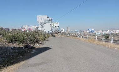 RENTA DE TERRENO IDEAL PARA EXHIBICION, ZONA CONIN, PLANO, SE PUEDE RENTAR POR MITAD