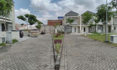 Ciamik Mewah, New Puri Ketintang Residence, Surabaya | Br196 G