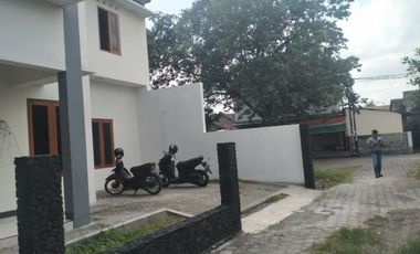 RUMAH MINIMALIS 2LT DI TENGAH KOTA JOGJA