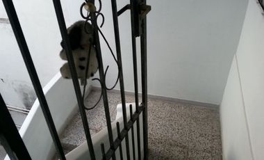 Casa PH en venta en Remedios de Escalada Oeste
