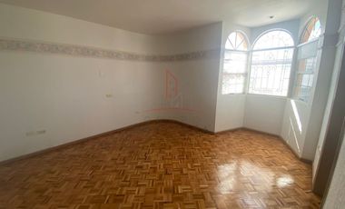 Oficina Renta Col. Panamericana 32,000 Thecha R111