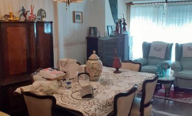 Chalet 3 ambientes con cochera en venta, Bernal !!!! EXCELENTE UBICACION !!!!