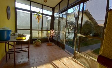 Chalet 3 ambientes con cochera en venta, Bernal !!!! EXCELENTE UBICACION !!!!