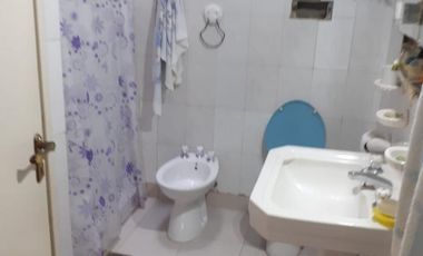 Chalet 3 ambientes con cochera en venta, Bernal !!!! EXCELENTE UBICACION !!!!