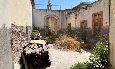 SE RENTA TERRENO EN LA CALLE 5 DE MAYO