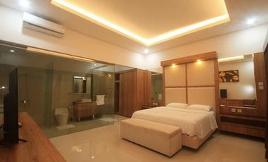 Rumah Mewah Model Villa Di Kota Mataram