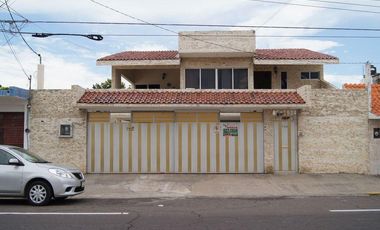 Casa de 600 m2 en renta en Veracruz, Col. Zaragoza. IDEAL PARA ESCUELA