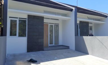 Rumah baru ready stock Cisaranten Arcamanik Bandung 96m shm
