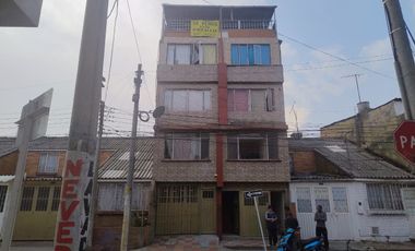 Casa Rentablede 5 Niveles En El Barrio Quirigua, Bogotá