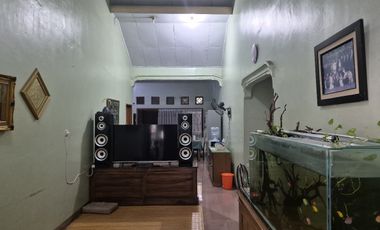 Komplek Larangan Indah Jl Teratai, Kota Tangerang Dekat Halte Trans Jakarta Puri Beta 1