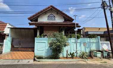 Komplek Larangan Indah Jl Teratai, Kota Tangerang Dekat Halte Trans Jakarta Puri Beta 1