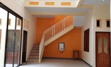 RUMAH TAMAN PONDOK JATI GELURAN SEPANJANG WARU FULL RENOV