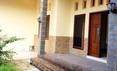 RUMAH TAMAN PONDOK JATI GELURAN SEPANJANG WARU FULL RENOV