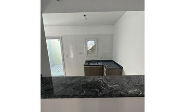 Hermosa Casa a Estrenar