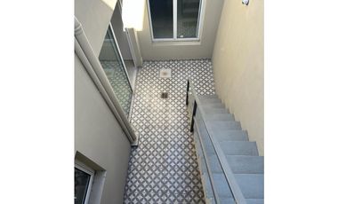 Hermosa Casa a Estrenar